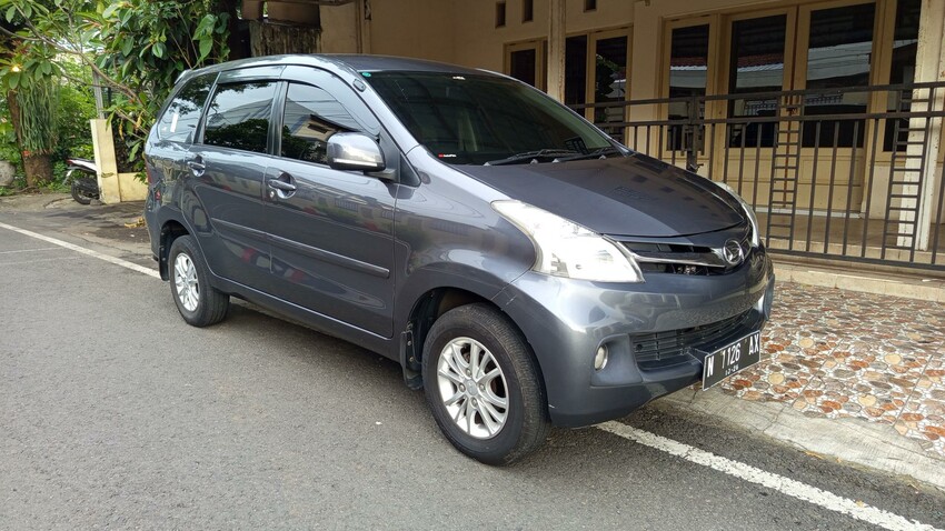 Daihatsu Xenia R Deluxe MT 2012 Malang Kota Asli