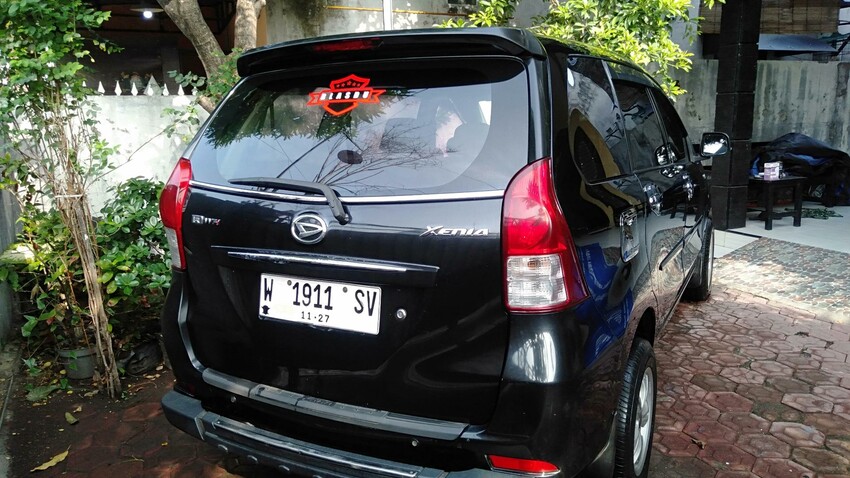 Daihatsu Xenia 2012 Bensin