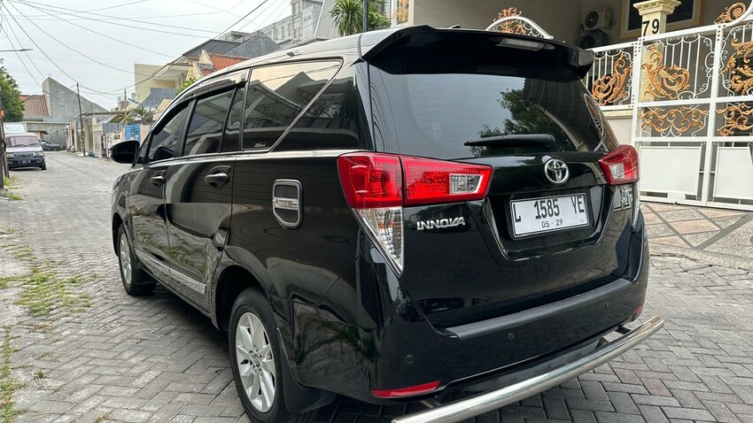 Kijang Innova V Lux Bensin Matic 2019 Hitam Tgn1 KM 30rb Record inova