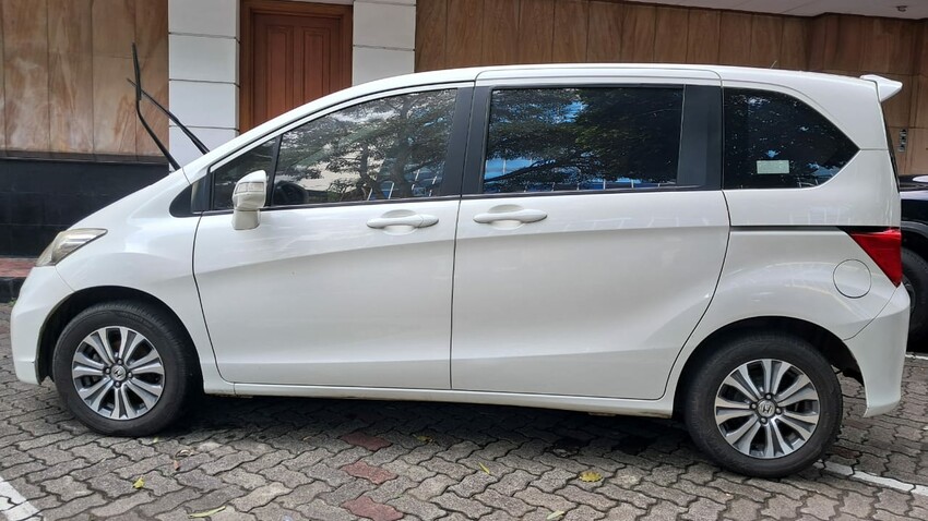 Honda Freed SD 2013 Bensin