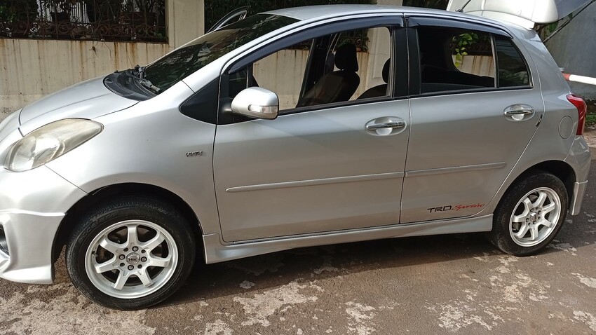 Toyota Yaris 2012 S Limited Automatic Plat B Bekasi