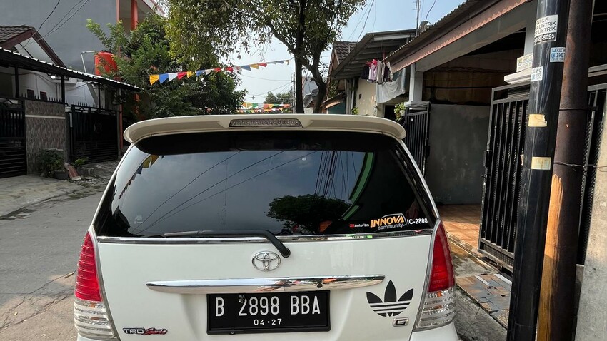 Toyota Kijang Innova 2007 Bensin