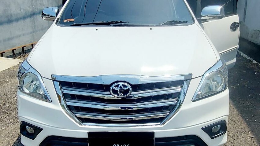 Toyota Kijang Innova 2014 Bensin