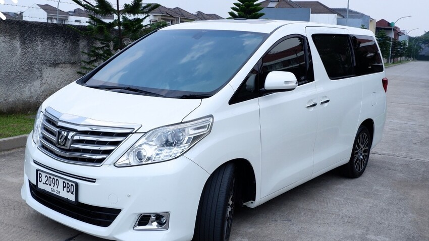 Toyota Alphard 2013 Bensin