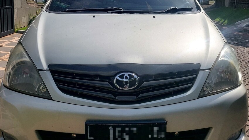 Toyota Kijang Innova 2010 Diesel