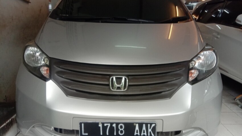 Honda Freed Silver Siap Pakai