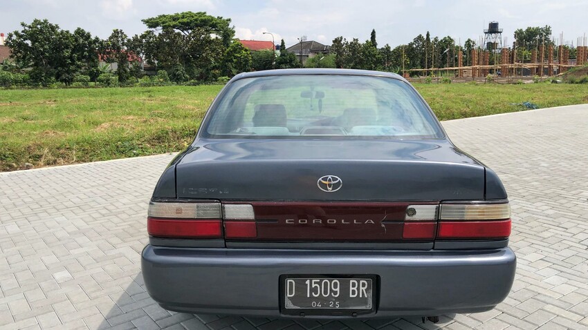 Toyota Great Corolla 1995 Bensin