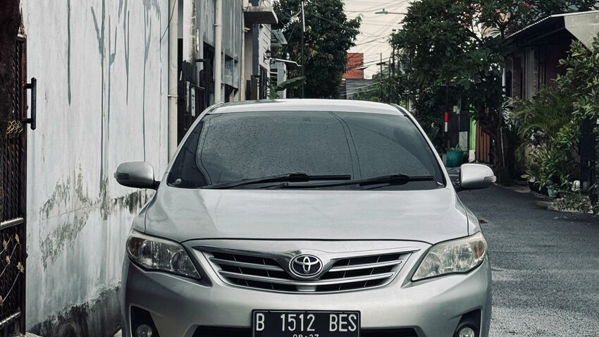 Toyota Corolla Altis 2010 Bensin