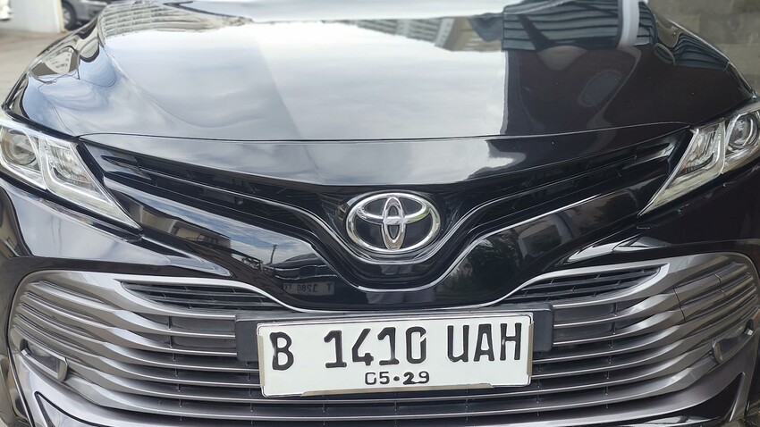 Toyota Camry 2.5V AT 2019 Bensin