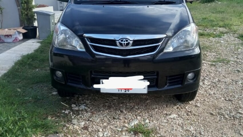 Toyota Avanza 2011 Bensin