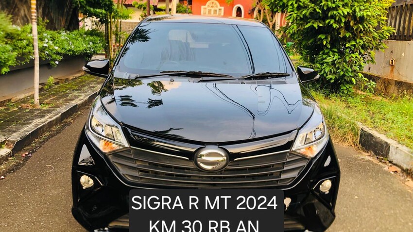 DAIHATSU SIGRA R 1.2 MT 2024