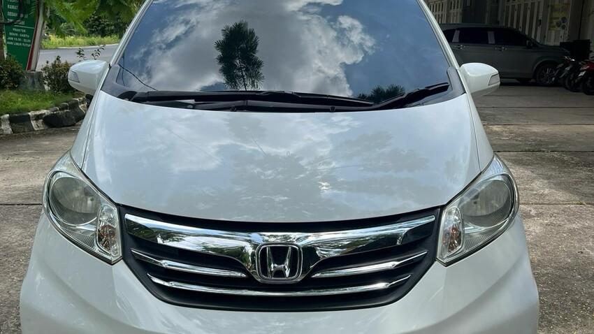 Honda Freed 2013 Bensin