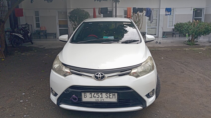 Toyota Limo 2014 Bensin plat B