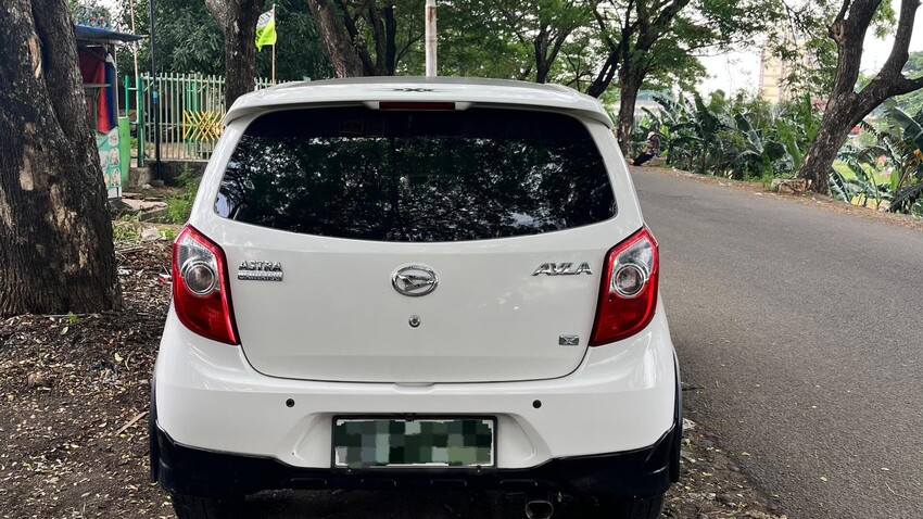 Daihatsu Ayla X Mt 2013