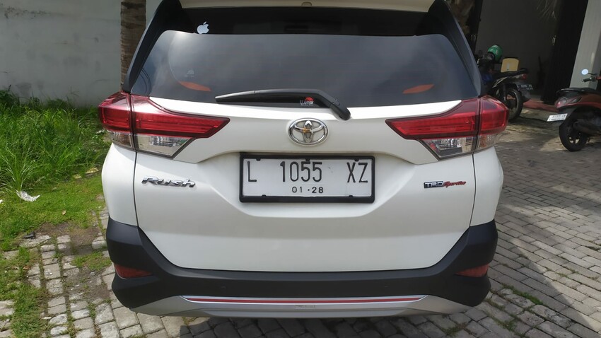 Toyota Rush 1.5 TRD Matic 2018 Putih