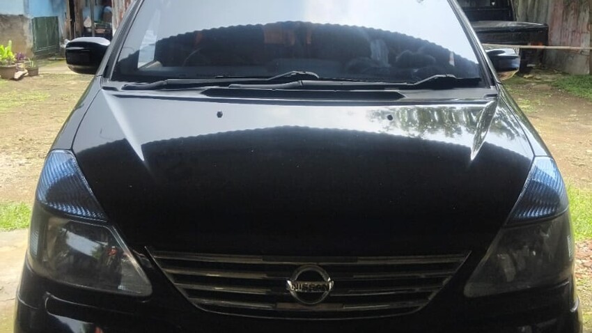 Nissan Serena 2004 Bensin