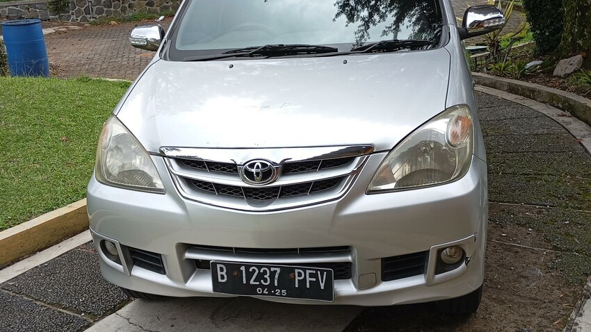 Toyota Avanza 2010 Bensin