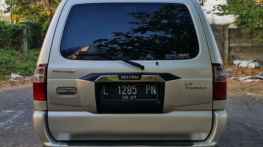 TDP30jt Isuzu New Panther 2.5 LS Turbo Diesel Manual 2017 Silver