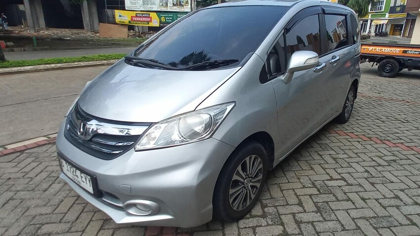 Honda Freed 2014 Bensin