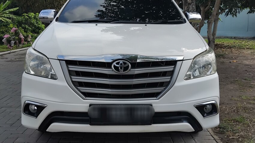 Toyota Kijang Innova 2015 Bensin