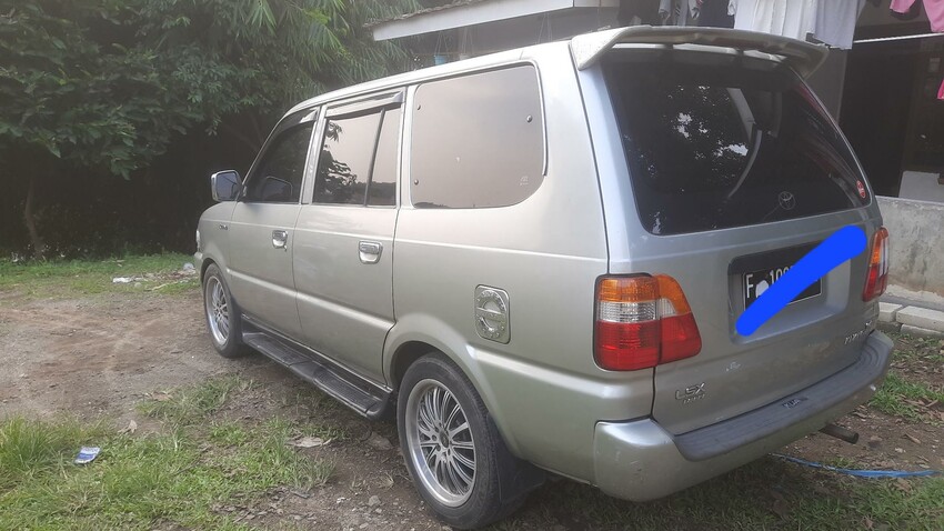 Toyota Kijang 2004 Bensin