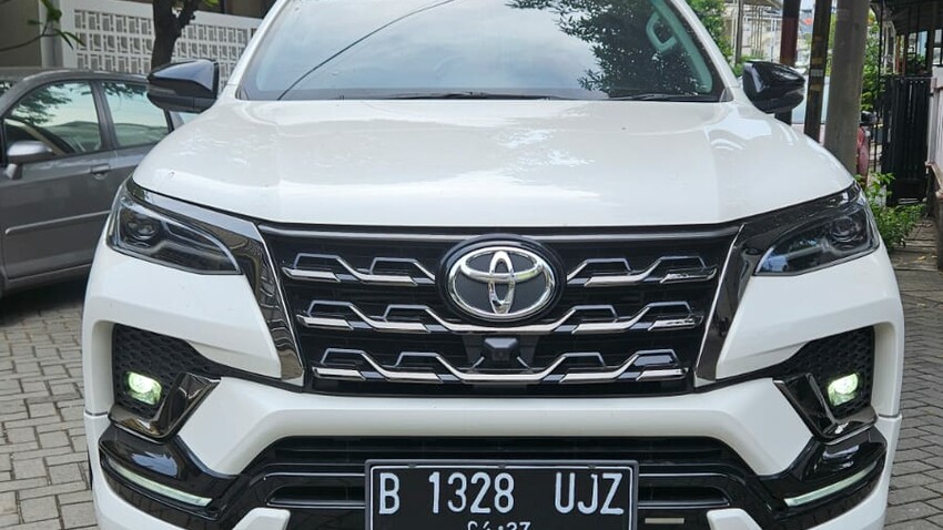 Toyota Fortuner 2.8 GR VRZ 2022