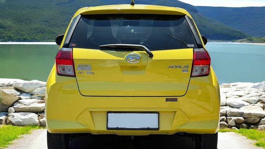Daihatsu Ayla 2023 Bensin R.1.2 AT km 7Rb istimewa