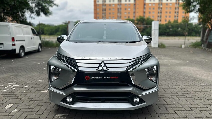 (Km low)Mitsubishi Xpander ultimate 1.5 AT 2018