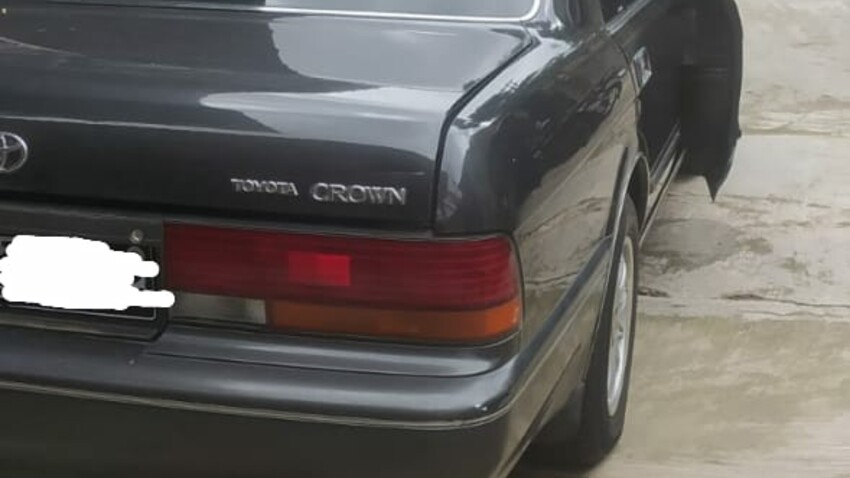 Toyota Crown 1998 Bensin