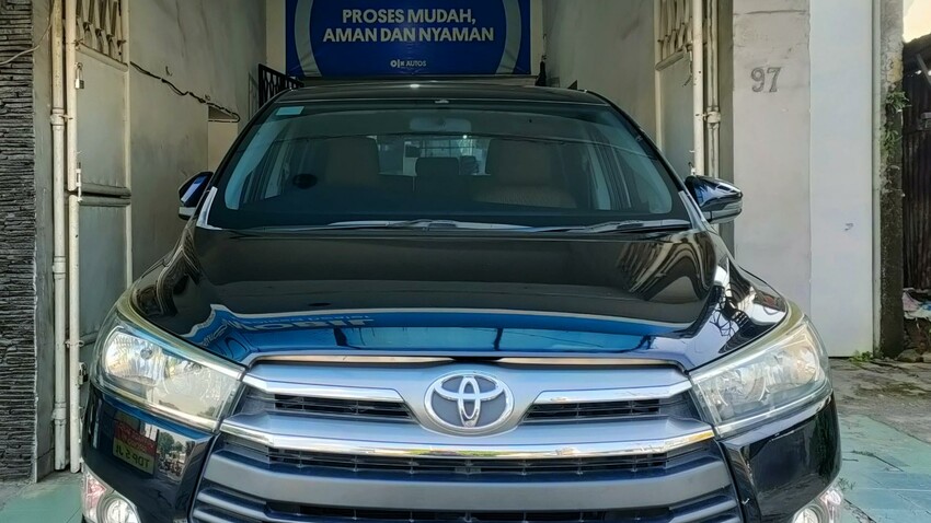 Dp.15 jt Toyota Innova  Reborn 2.0 G matic 2018 Bensin