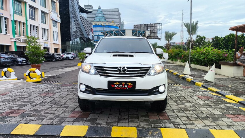 FORTUNER G VNT 2.5 TDP 11JT KM LOW 80RB