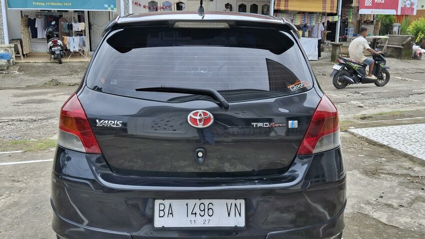 Toyota Yaris 2011 Bensin