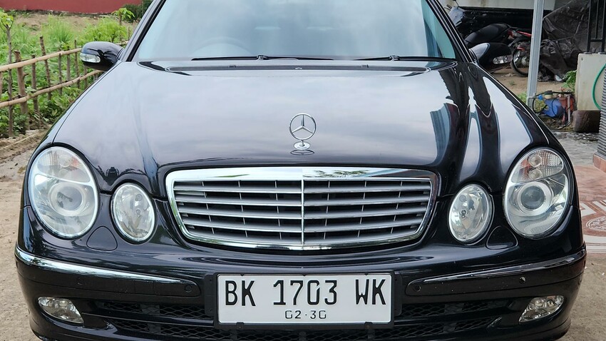 Mercedes-Benz E260 W211 2004 Bensin