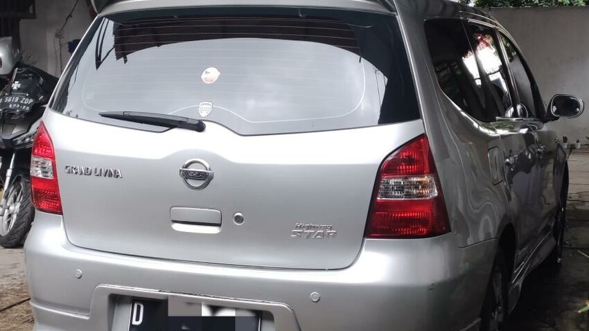 Nissan Grand livina hws autech 2012 AT