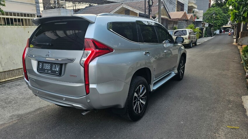 TDP 5 Jt Angs Termurah All New Pajero Dakar 2.5 2019 Automatic Low Km