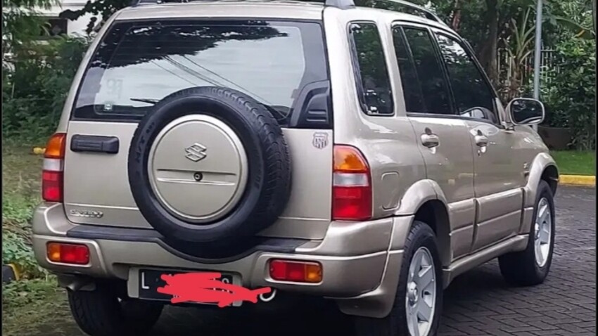 Suzuki Escudo 2004 Bensin