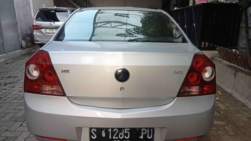 Geely MK 2012 Bensin istimewa siap pakai