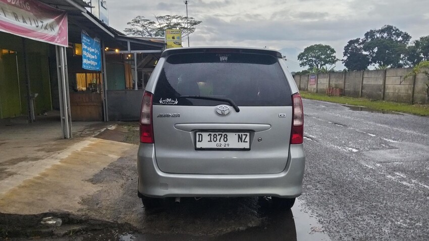 Avanza G 2005 mulus,nego