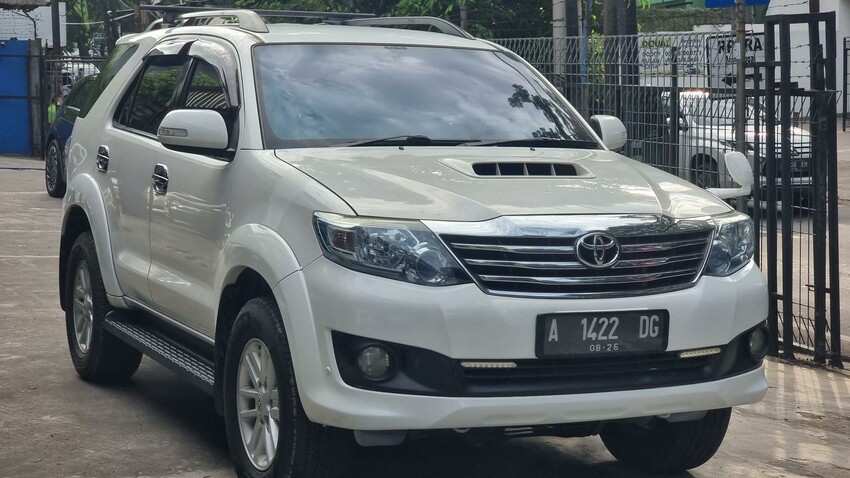 Tdp 15 Juta Toyota Fortuner G VNT Diesel 2013