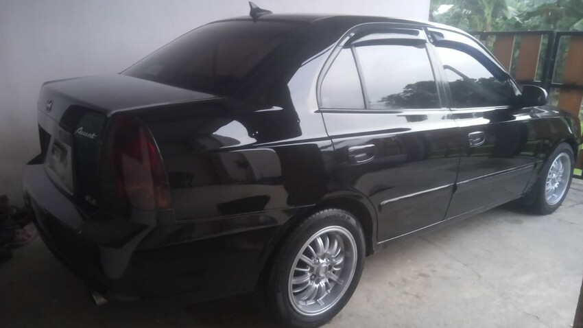 Hyundai Accent  GLS Manual tahun 2004 Bensin