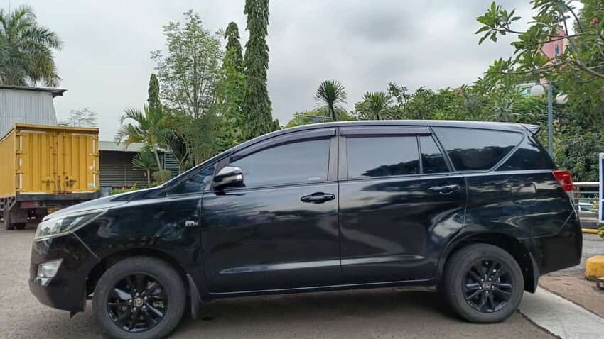 Toyota Kijang Innova 2016 Bensin