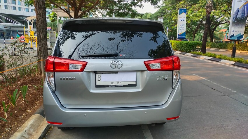 Toyota Kijang Innova 2022 Bensin