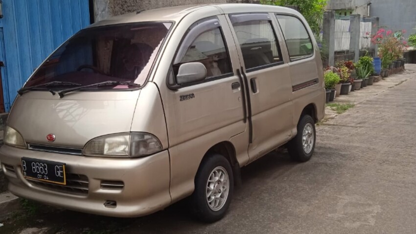 Daihatsu Zebra 2004 Bensin