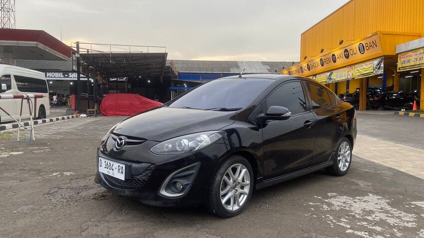 Mazda 2 Sedan type R th2012 Plat D Bandung