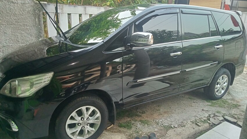 Toyota Kijang Innova 2005 Bensin