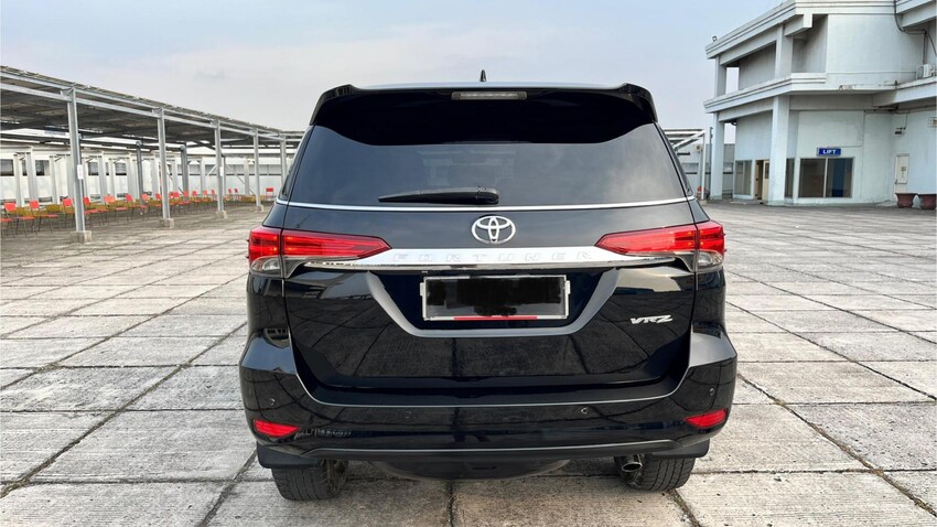 Toyota Fortuner 2.4 Vrz 4x2 At 2017