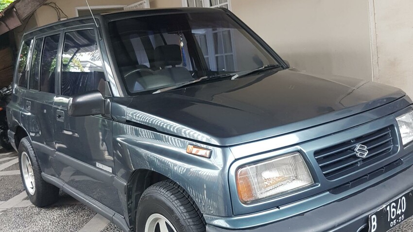 Suzuki Escudo 1995 Bensin