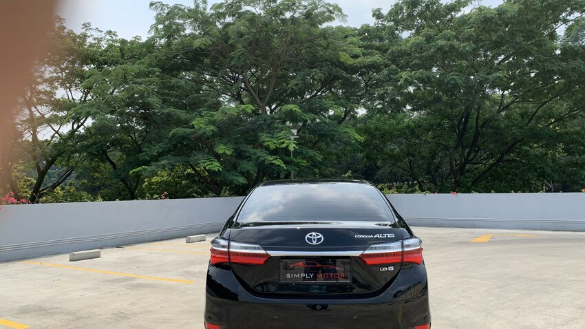 (TDP 1 JUTA) TOYOTA COROLLA ALTIS 1.8 V 2019 HITAM