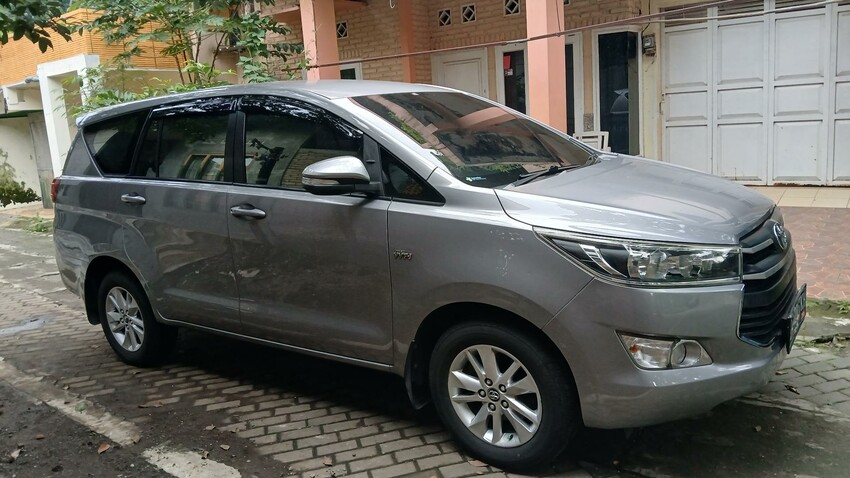 Toyota Kijang Innova 2016 Bensin