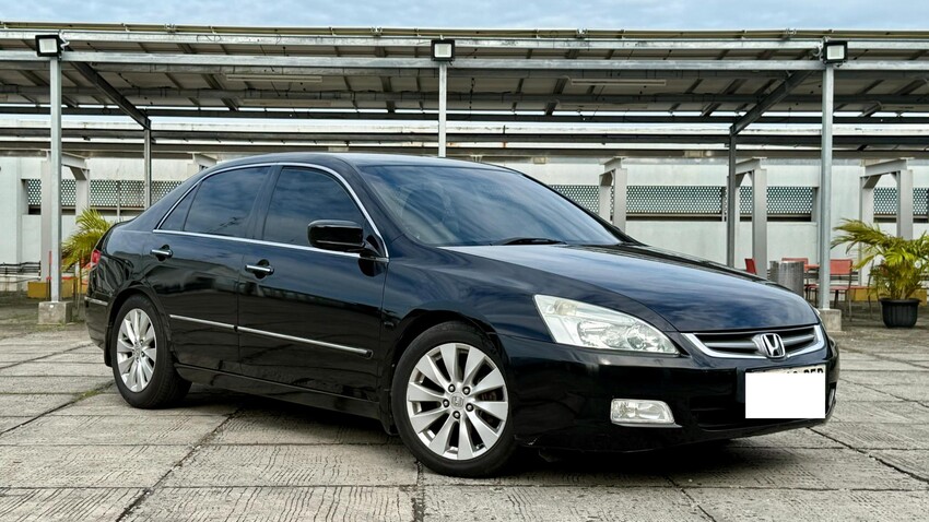 HONDA ACCORD 2.4 VTI-L MT 2004 Bensin